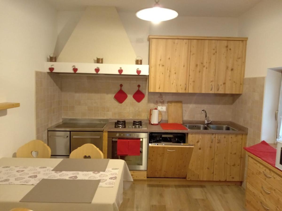 Casa Vacanze Insieme บาเซลกา ดิ ปีเน ภายนอก รูปภาพ