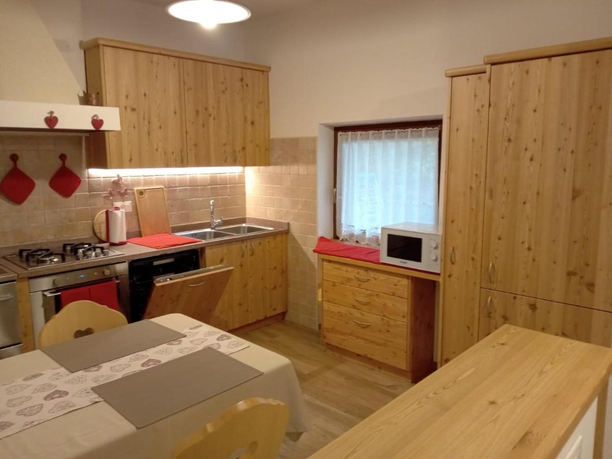 Casa Vacanze Insieme บาเซลกา ดิ ปีเน ภายนอก รูปภาพ
