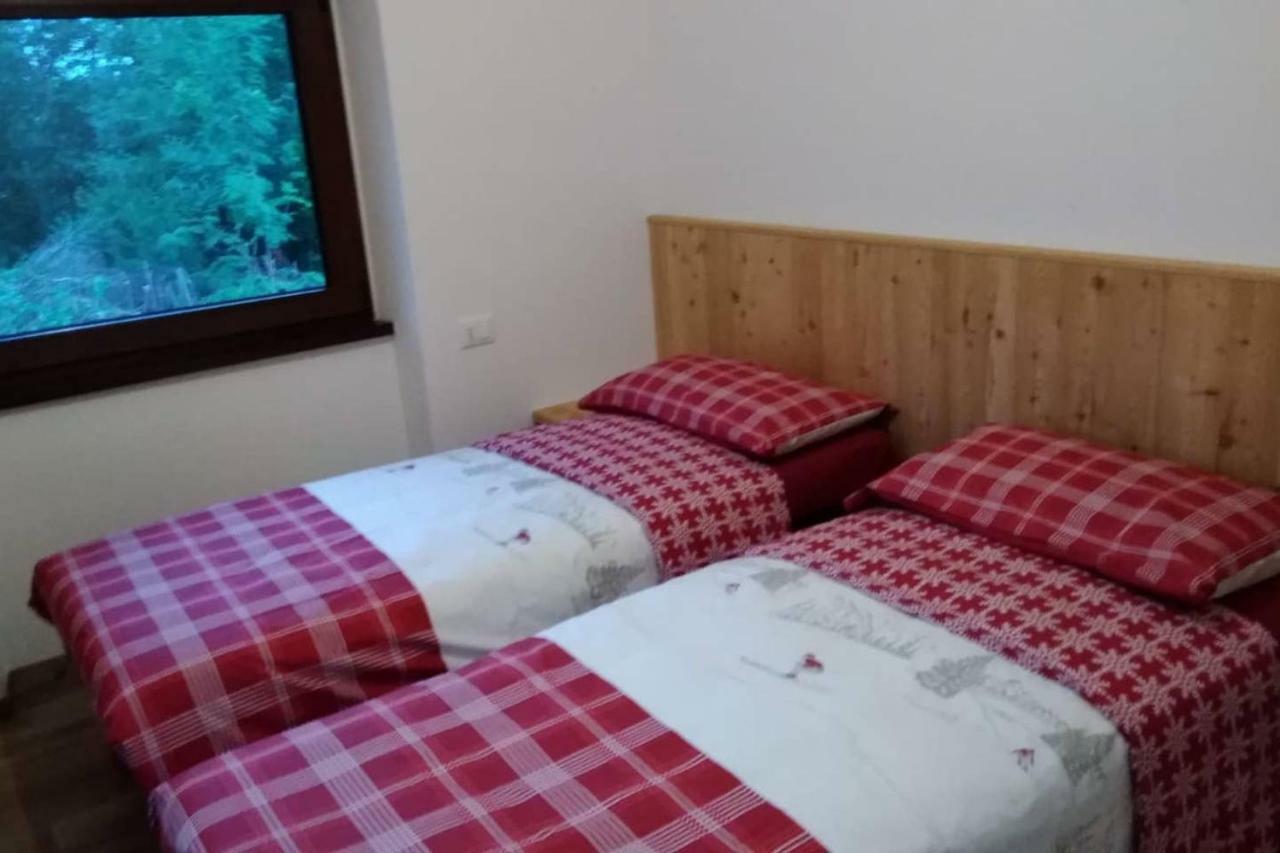 Casa Vacanze Insieme บาเซลกา ดิ ปีเน ภายนอก รูปภาพ